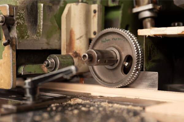 Odermatt Holzprofile Fertigung Slider 02