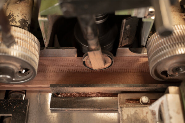 Odermatt Holzprofile Fertigung Slider 05